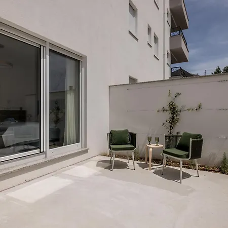 Spacious Anita - With Private 80m2 Yard Apartment *