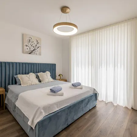 Spacious Anita - With Private 80m2 Yard Apartment