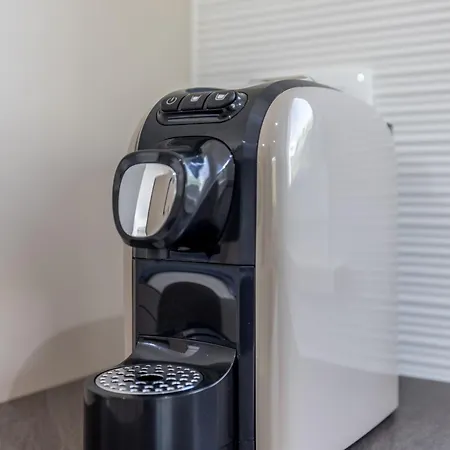 Spacious Anita - With Private 80m2 Yard * Kaštela